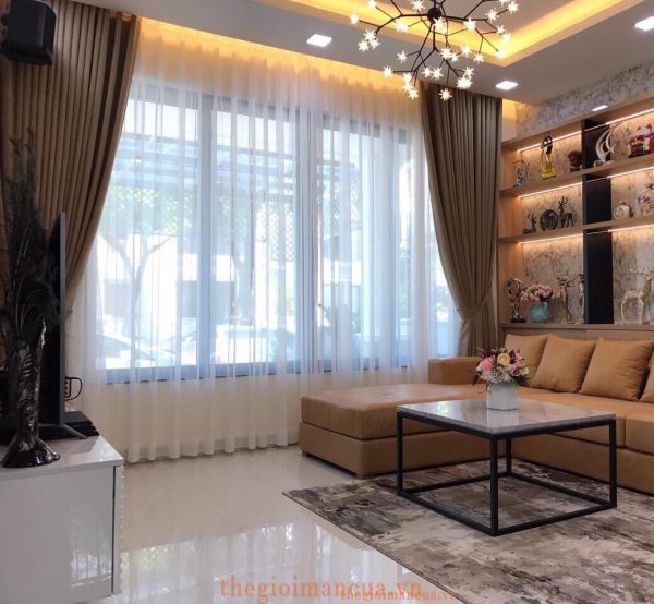 Thế Giới Màn Cửa