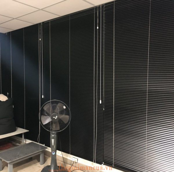 Thế Giới Màn Cửa