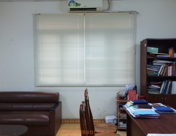 Thế Giới Màn Cửa