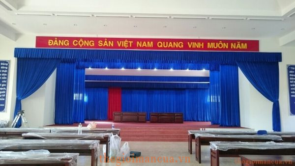 Rèm cửa miền tây