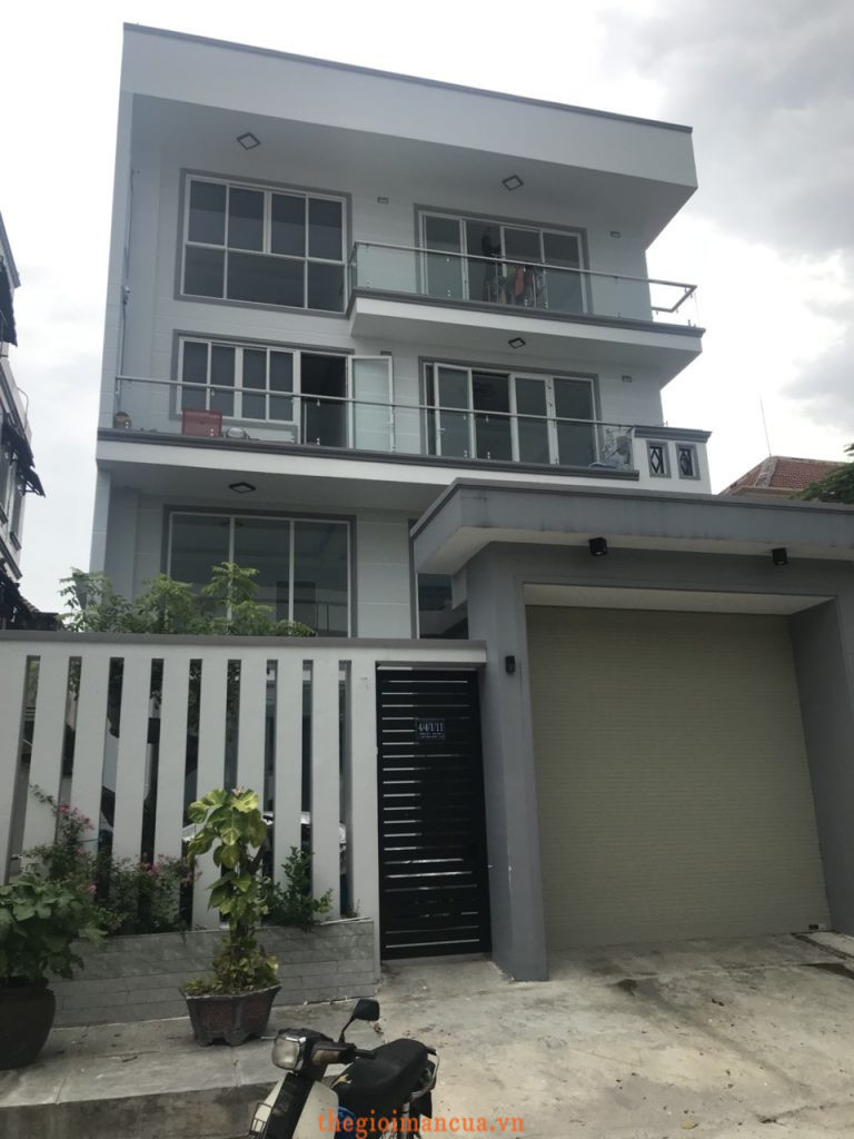 Thế Giới Màn Cửa