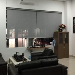 rèm cuốn cửa sổ phòng khách