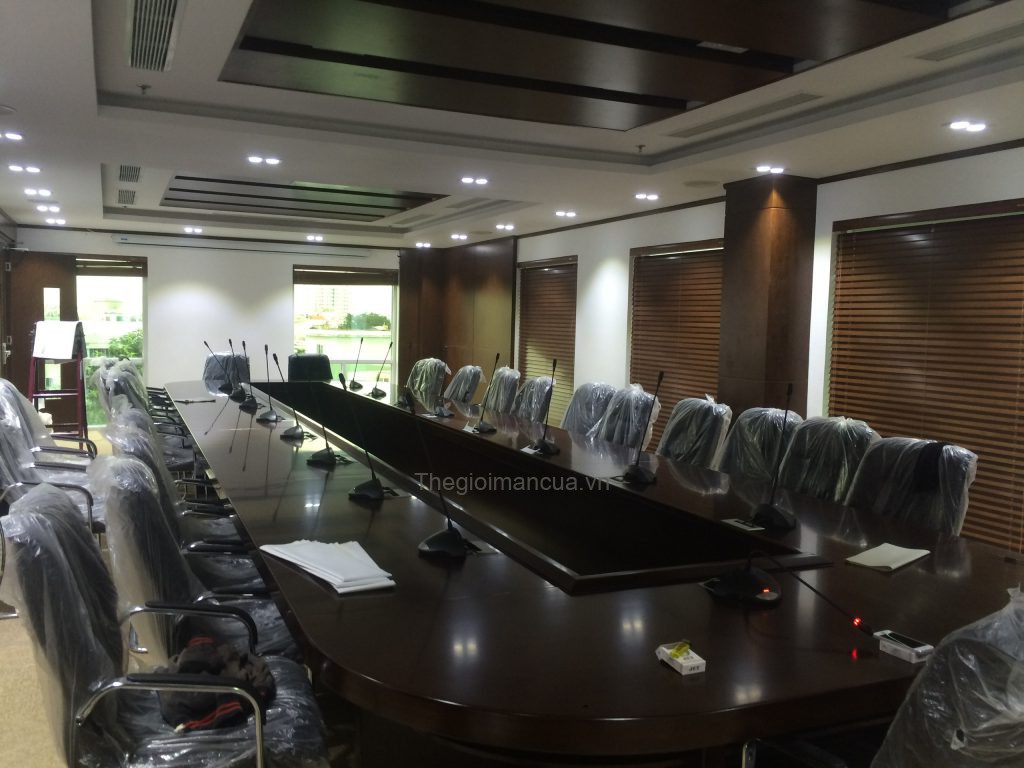 Thế Giới Màn Cửa