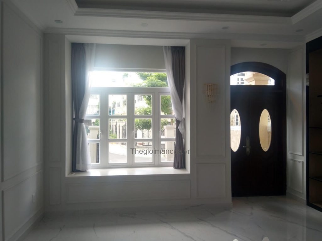 Thế Giới Màn Cửa