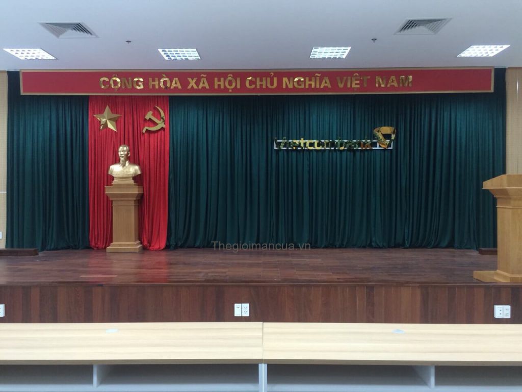 Thế Giới Màn Cửa