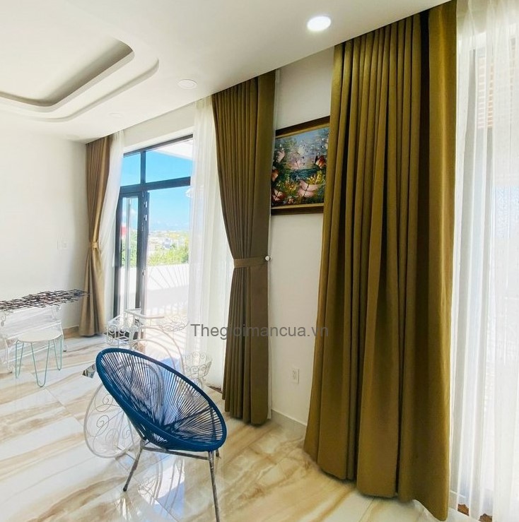 Thế Giới Màn Cửa