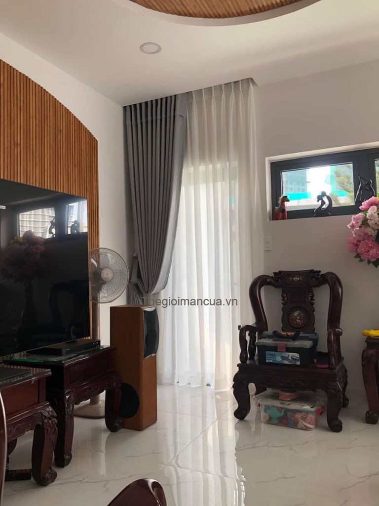 Thế Giới Màn Cửa