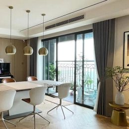 rèm cửa chống nắng chung cư