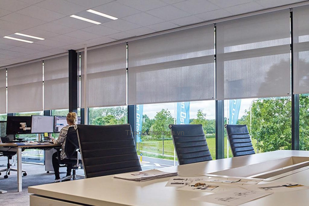 Thế Giới Màn Cửa